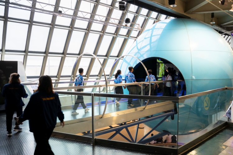 batch_Mercedes-Benz_Yaowawit-x-Sprinter-25 Mercedes-Benz เปิดบูธรับเด็กนักเรียนเยาววิทย์เยือนงาน BIMS 2026 พร้อมเผยโฉม Sprinter 419 Business รุ่นพิเศษที่มีคันเดียวในโลก