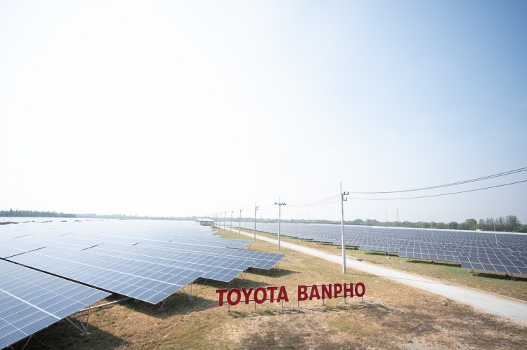batch_PZ6_3093 Toyota โตโยต้าเปิดบ้านครั้งที่ 3 นำสื่อมวลชนเยือนโรงงานโตโยต้าบ้านโพธิ์ เสริมความเชื่อมั่นลูกค้าด้วยมาตรฐานการผลิตระดับสากล