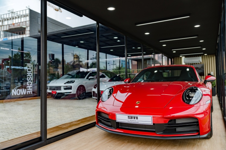 batch_Porsche-NOW-Bangkok-14 “Porsche NOW Bangkok” โชว์รูมป๊อปอัพแห่งใหม่ล่าสุด ในย่านกัลปพฤกษ์