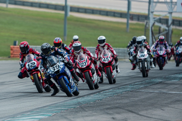 batch_S__602562573 “ยามาฮ่า ไทยแลนด์ เรซซิ่ง ทีม” ระเบิดฟอร์มเก็บ 2 ชัยชนะ 3 โพเดียม ศึก ARRC สนามแรก เซปังฯ