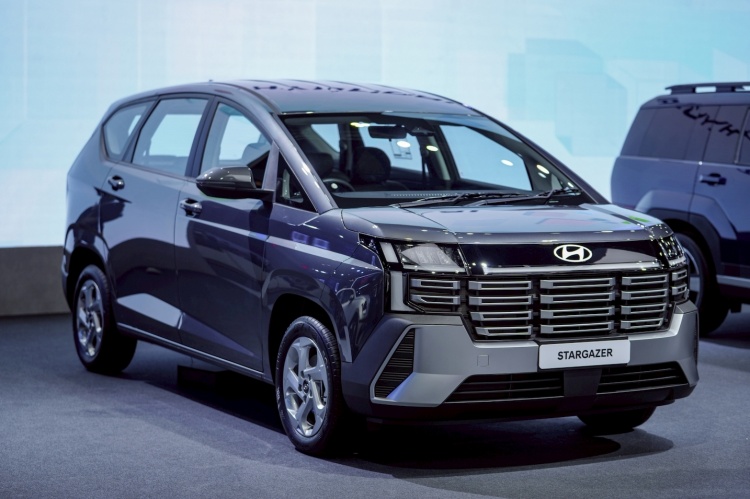batch_รูปภาพ_Hyundai-new-STARGAZER_1 เจาะลึกฟังก์ชั่น Hyundai new STARGAZER ที่จะเป็นรถอเนกประสงค์ที่ตอบโจทย์คุณในทุกด้าน