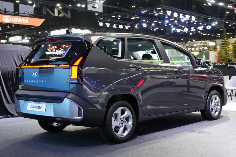 batch_รูปภาพ_Hyundai-new-STARGAZER_3 เจาะลึกฟังก์ชั่น Hyundai new STARGAZER ที่จะเป็นรถอเนกประสงค์ที่ตอบโจทย์คุณในทุกด้าน