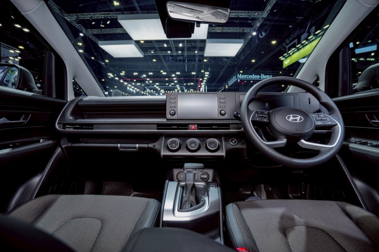 batch_รูปภาพ_Hyundai-new-STARGAZER_9 เจาะลึกฟังก์ชั่น Hyundai new STARGAZER ที่จะเป็นรถอเนกประสงค์ที่ตอบโจทย์คุณในทุกด้าน