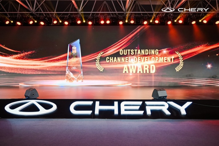 01 เชอรี ประเทศไทย กวาด 5 รางวัลใหญ่เวที CHERY International Business Summit