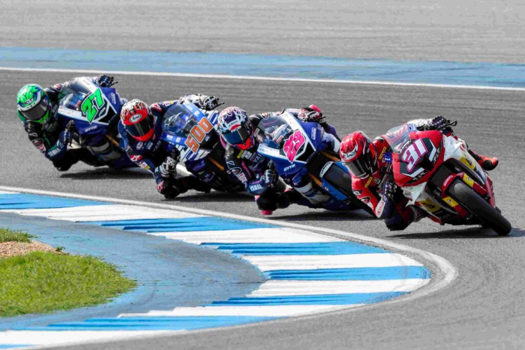 14-ARRC-สนาม-2-บุรีรัมย์-1024x683 “ฮอนด้า เรซซิ่ง ไทยแลนด์” สร้างผลงานกระหึ่มโฮมเรซ คว้าวินเนอร์-กวาด 5 โพเดียม จาก 3 รุ่นท็อปศึก ARRC 2026