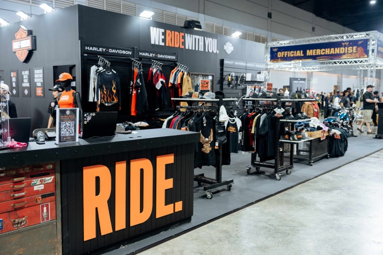 batch_05-Harley-Davidson-Apparel-Collection Harley-Davidson บุก Bangkok Hot Rod Show 2026 เผยโฉมคัสตอม Road Glide Limited และ Sportster S ครั้งแรกในไทย