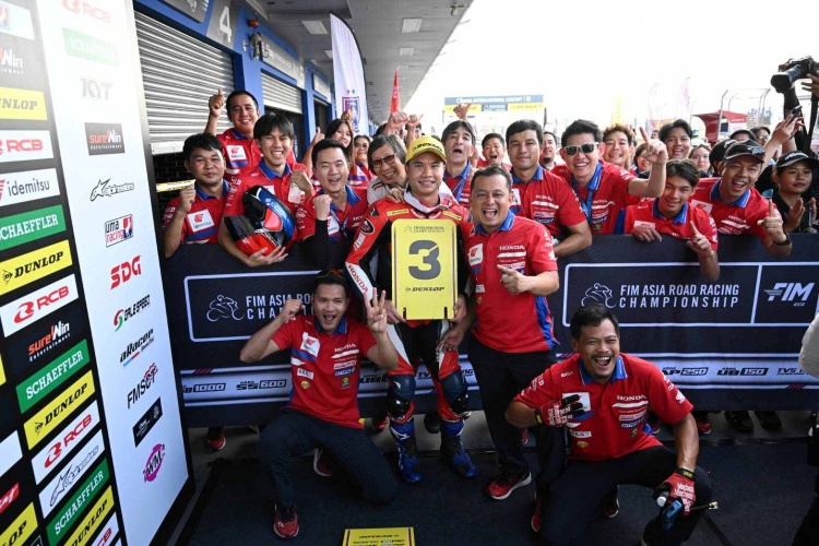 batch_1-ARRC-1000CC “ชิพ-นครินทร์” ปลดล็อกโพเดียมโฮมเรซ สู้ทุกโค้งคว้าท็อป 3 ARRC สนามที่ 2