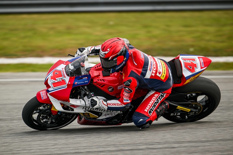 batch_1-pre-Arrc “ฮอนด้า เรซซิ่ง ไทยแลนด์” ส่งทัพ Honda CBR Series ล่าโพเดียมโฮมเรซ 3 รุ่นท็อป ศึก ARRC สนาม 2 บุรีรัมย์