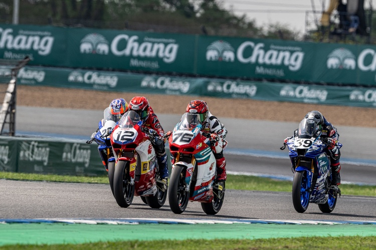 batch_10.AP-250_no.12_PANJARUCH_1 ARRC 2026 สนามช้าง เรซแรกเดือดทุกคลาส! อดีตนักบิดโมโตจีพี ซิวแชมป์รุ่นใหญ่ “มิกซ์-ตี-เฟอร์” นำธงชาติไทยผงาดโพเดียม