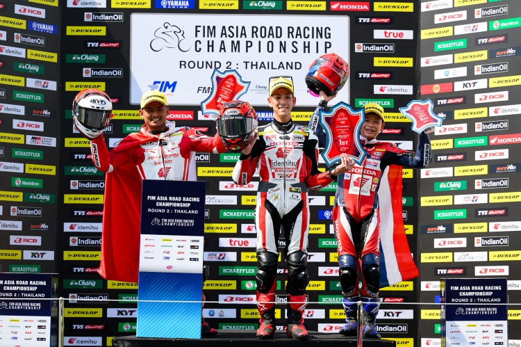 batch_12.AP250_ ARRC 2026 สนามช้าง เรซแรกเดือดทุกคลาส! อดีตนักบิดโมโตจีพี ซิวแชมป์รุ่นใหญ่ “มิกซ์-ตี-เฟอร์” นำธงชาติไทยผงาดโพเดียม