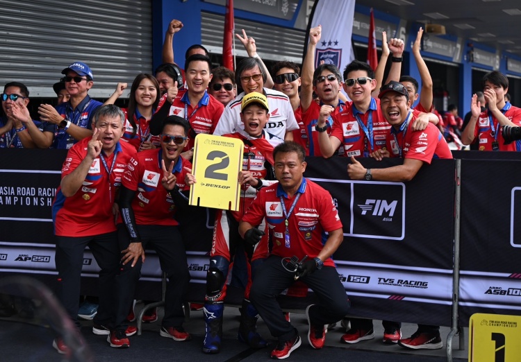 batch_2-250cc-ARRC ดับเบิ้ลโพเดียม! “เฟอร์-ปัญจรุจน์” ควบ Honda CBR250RR คว้าโพเดียมอันดับ 2 ARRC เรซที่ 2