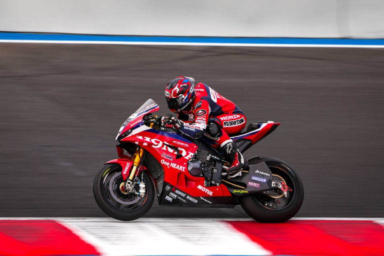 batch_3-WorldSBK-main-race-r.5 "ก้อง-สมเกียรติ" จูนอัพตัวแข่ง Honda CBR1000RR-R เริ่มลงตัวที่ เวิลด์ ซูเปอร์ไบค์ เช็ก มุ่งหน้าลุยต่อที่อิตาลี