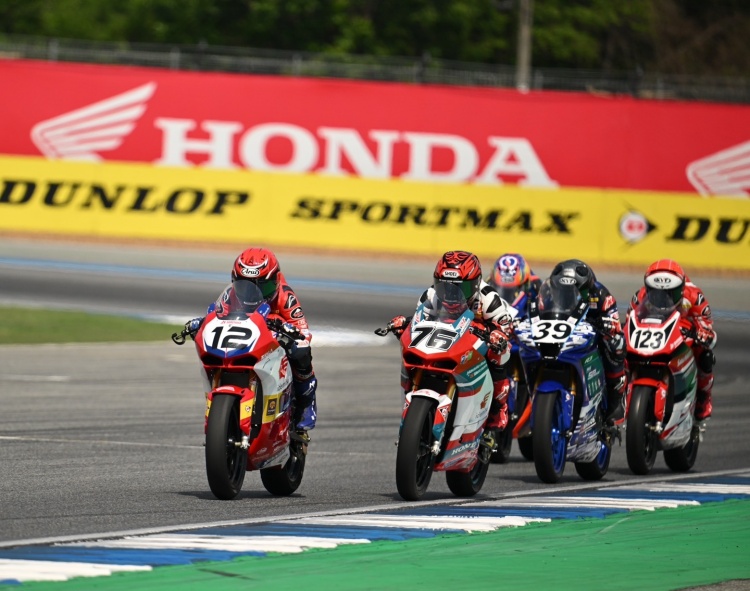 batch_4-Arrc-250cc-r.2 “เฟอร์-ปัญจรุจน์” จารึกชื่อกระหึ่มโฮมเรซ! ประเดิมโพเดียมแรกในฐานะนักบิดฟูลซีซั่น AP250 ศึก ARRC เรซที่ 1