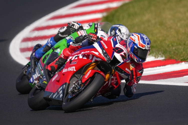 batch_4-WorldSBK-Race1-r.5 "ก้อง-สมเกียรติ" เก็บข้อมูลเรซแรก ลุ้นยกระดับผลงานเรซ 2 ที่สาธารณรัฐเช็ก สนาม 5