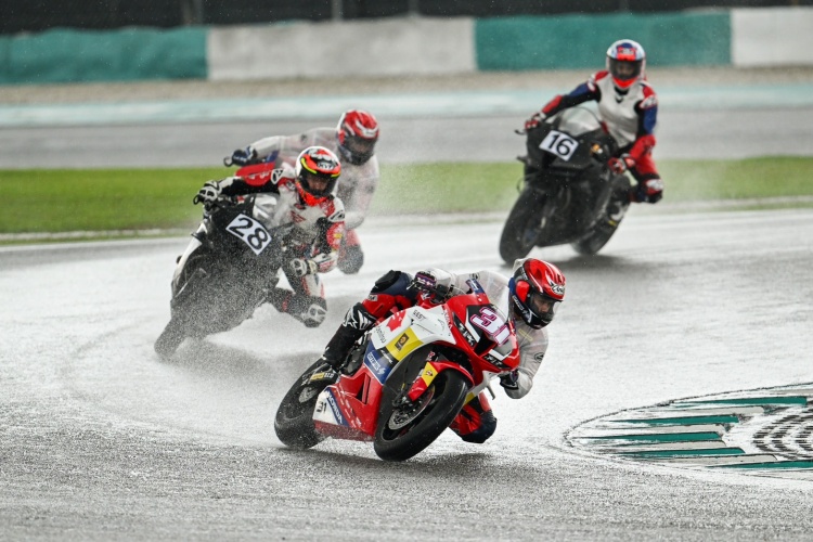 batch_5-Msbk-race-1 มิกซ์-ธนัช ฝ่าสายฝนคว้าแชมป์ศึก มาเลเซีย ซูเปอร์ไบค์ 2026 สนามแรก “ไฮเปค-กฤษฎา” แรงไม่แพ้กันคว้าโพเดียมสุดเดือด