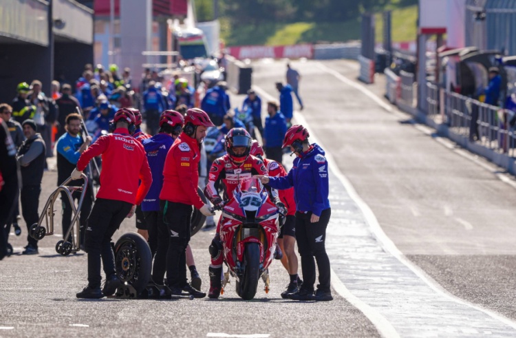batch_5-WorldSBK-main-race-r.5 "ก้อง-สมเกียรติ" จูนอัพตัวแข่ง Honda CBR1000RR-R เริ่มลงตัวที่ เวิลด์ ซูเปอร์ไบค์ เช็ก มุ่งหน้าลุยต่อที่อิตาลี