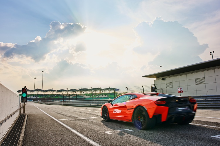 batch_8 Lamborghini จัดโปรแกรมปลดปล่อยพลัง Temerario เต็มพิกัด ณ สนามเซปัง