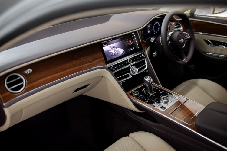 batch_Drive_7 Bentley Bangkok จับมือ Wellbeing ชั้นนำ เปิดประสบการณ์รักสุขภาพ พร้อมจัดข้อเสนอเด็ด Flying Spur พร้อมส่งมอบ