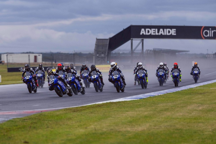 batch_FMST-Asia-Cup-Race-1-Round-3-ASBK-Tailem-Bend-1141 ธงไทยโบกสะบัด ! “กัส” ผงาดโพเดียมอันดับ 2 ศึก The Bend