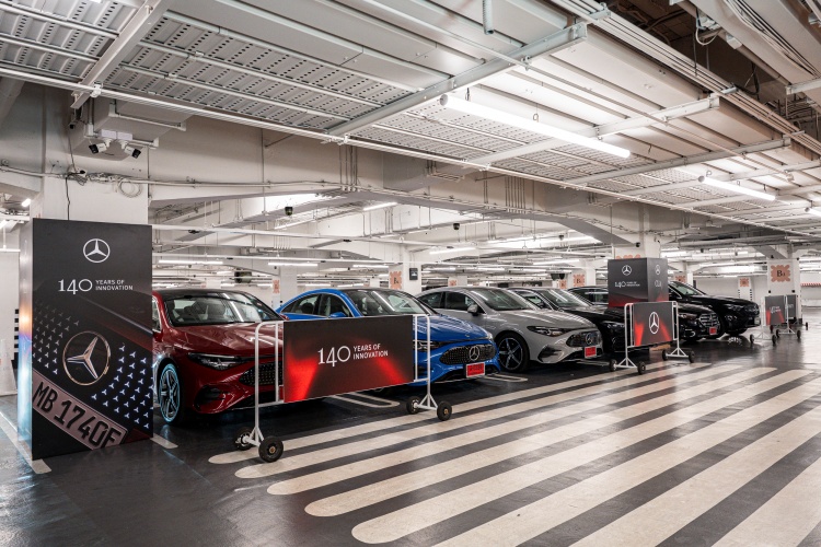 batch_The-all-new-electric-CLA-x-Central-Chidlom-6 Mercedes-Benz ต่อยอดกระแส Façade Lighting กับปรากฏการณ์แสงสีสุดล้ำร่วมกับเซ็นทรัลชิดลม