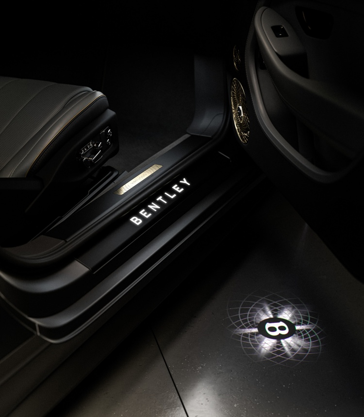 batch_Virtuoso-3 Bentley เปิดตัว The Virtuoso Collection ออปชันที่ยกระดับประสบการณ์ความบันเทิงเต็มรูปแบบ