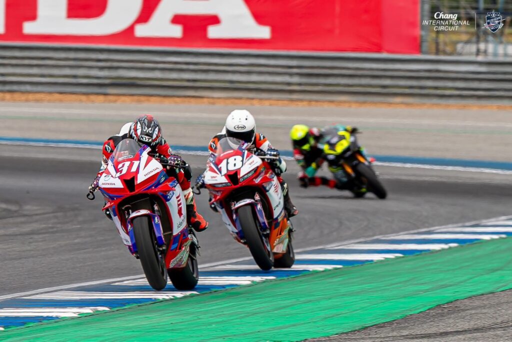 Race-BRIC-R1-03-1024x683 “เฟอร์-มิกซ์” ผงาดแชมป์ NEXZTER BRIC สนามเปิดฤดูกาล