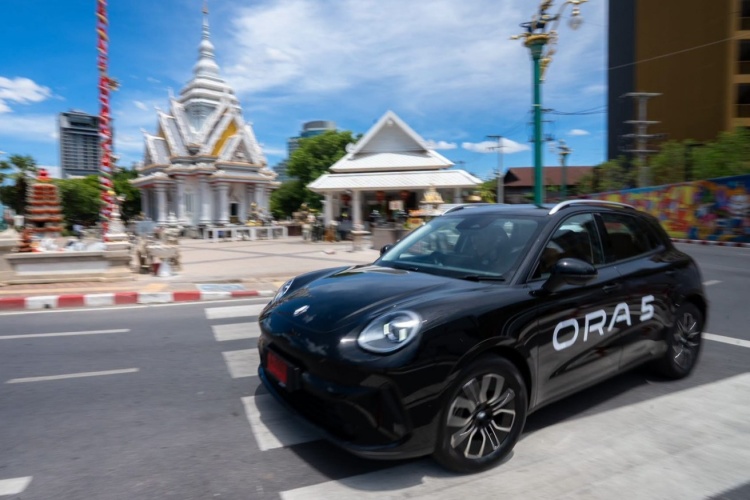 batch_09_GWM-READY-TO-DRIVE “GWM READY TO DRIVE” ส่งตรงยนตรกรรม เทคโนโลยี พร้อมดึงกูรูยานยนต์ร่วมให้คำแนะนำผู้บริโภคทั่วไทยอย่างใกล้ชิด