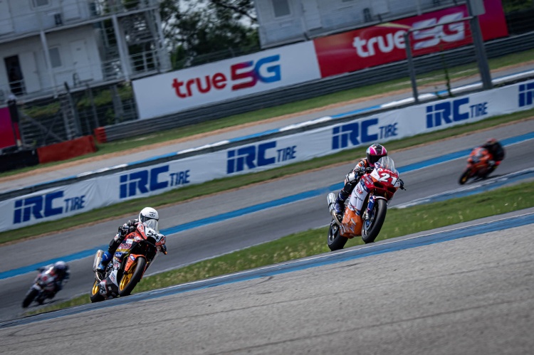 batch_11.250_IRC เปิดซีซั่นเดือด! NEXZTER BRIC Superbike 2026 "มิกซ์-ธนัช" พลิกเฉือนนักบิดโมโตทูประเดิมชัยสนามแรก
