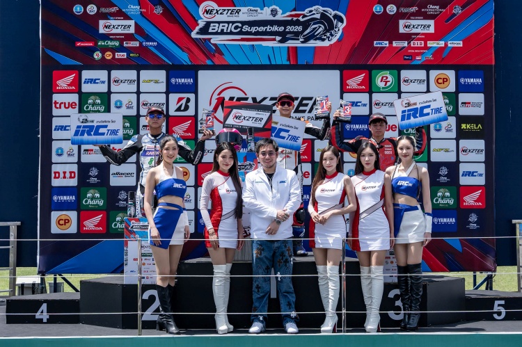 batch_12.250_Poduim เปิดซีซั่นเดือด! NEXZTER BRIC Superbike 2026 "มิกซ์-ธนัช" พลิกเฉือนนักบิดโมโตทูประเดิมชัยสนามแรก