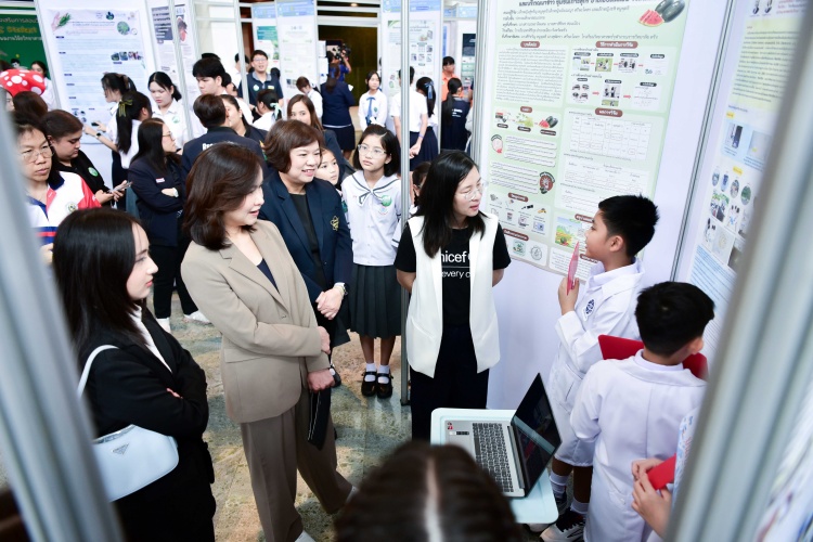 batch_BMW_UNICEF-STEM-Research-Competition-3 บีเอ็มดับเบิลยู กรุ๊ป ประเทศไทย จับมือ ยูนิเซฟ มุ่งลดความเหลื่อมล้ำทางการศึกษา ปลดล็อกศักยภาพเยาวชนไทยสู่โลกอนาคต