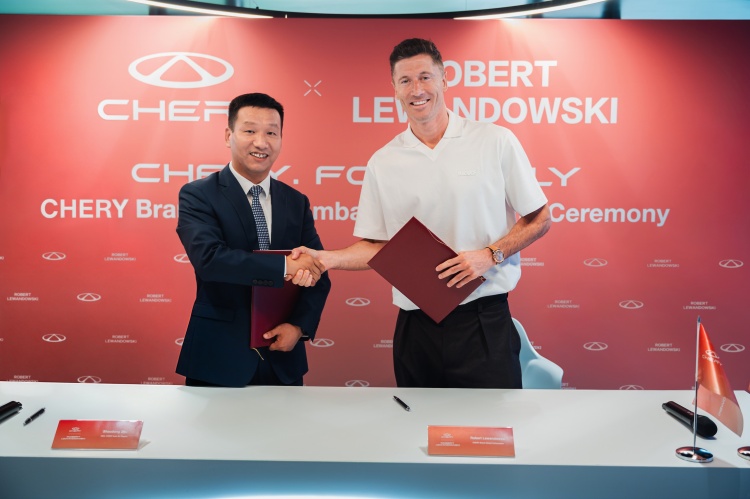 batch_CHERY-Brand-Global-Ambassador_1 CHERY ต้อนรับ โรเบิร์ต เลวานดอฟสกี ซูเปอร์สตาร์ระดับตำนาน ขึ้นแท่นโกลบอลแบรนด์แอมบาสเดอร์