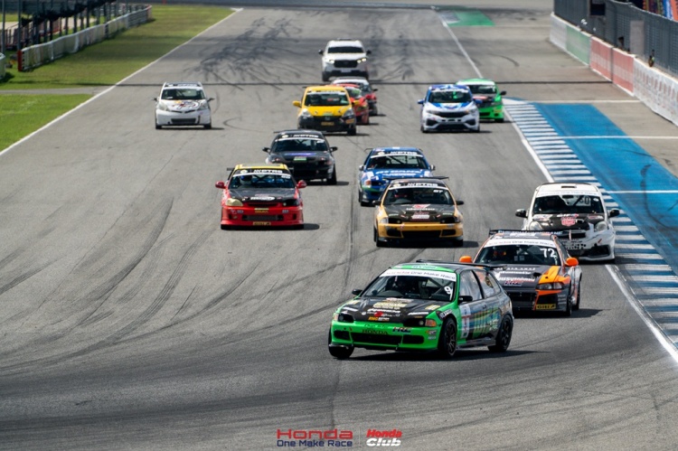 batch_Honda-Club-Race-2_14 “ฮอนด้า วันเมคเรซ” สนามแรกเปิดฉากสุดมันส์รับกฎใหม่ “ข้าวฟ่าง-ปิยะวดี” ควง “โอ๋-อานนท์” คว้าดับเบิ้ลแชมป์