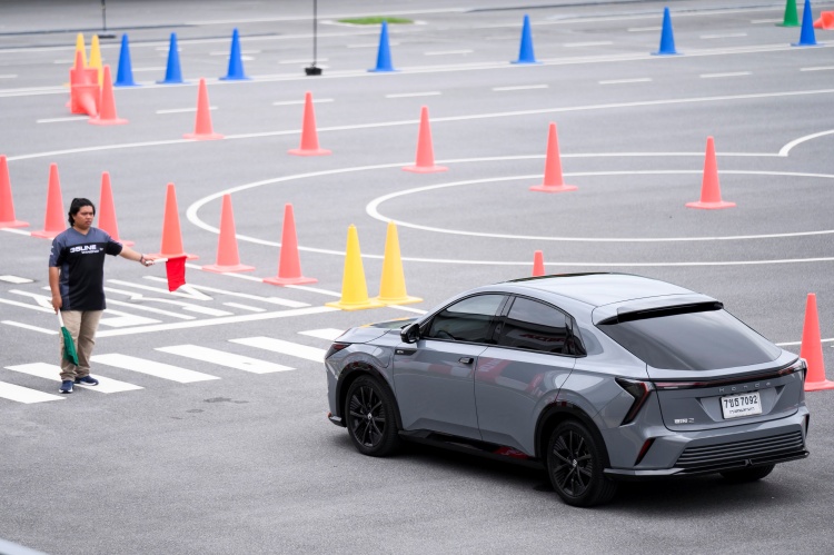 batch_Honda-eN2_Exclusive-Test-Drive_8 “Honda e:N2 Exclusive Test Drive” เปิดประสบการณ์ขับขี่ EVสุดเร้าใจ บนสเตชันทดสอบสุดพิเศษ