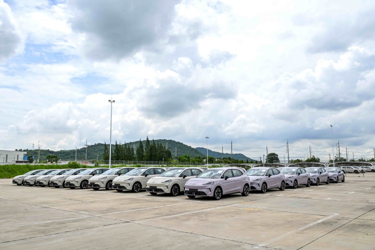 batch_NEW-MG-URBAN-Showroom-Arrival-Before-Official-Launch-03 MG ยืนยันความพร้อมการผลิต NEW MG URBAN รองรับการส่งมอบลูกค้าชาวไทยทันทีหลังเปิดตัว