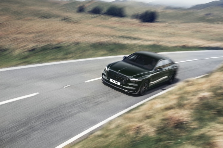 batch_New-Flying-Spur-4 New Bentley Flying Spur พลิกโฉมยนตรกรรมหรูสู่ซูเปอร์คาร์ 4 ประตูพันธุ์สปอร์ตเจนใหม่