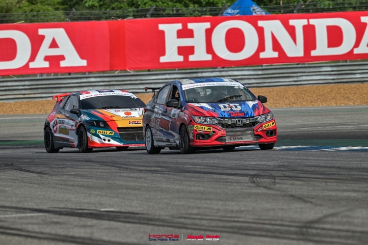 batch_Prize-Honda-OMR_10 “ฮอนด้า วันเมคเรซ” สนามแรกเปิดฉากสุดมันส์รับกฎใหม่ “ข้าวฟ่าง-ปิยะวดี” ควง “โอ๋-อานนท์” คว้าดับเบิ้ลแชมป์