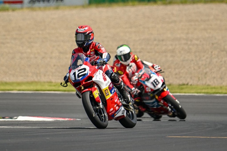 batch_Race-2-ARRC600250-R3-13 “ฮอนด้า เรซซิ่ง ไทยแลนด์” ผงาดคว้าโพเดียมต่างแดน "มิกซ์-ธนัช” ไล่บี้สุดมันส์ คลาส SS600 เรซที่ 2 ARRC ประเทศญี่ปุ่น