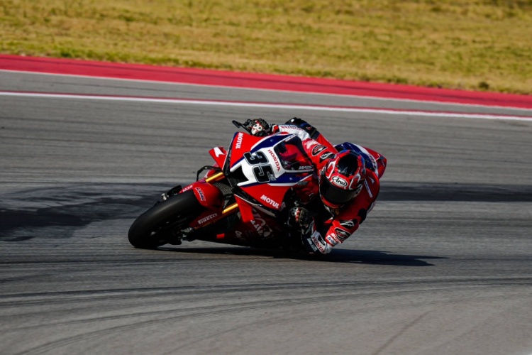 batch_Race-WSBK-R6-01 “ก้อง-สมเกียรติ” ฟอร์มดีต่อเนื่อง! เบิ้ลแต้ม เวิลด์ ซูเปอร์ไบค์ อารากอน