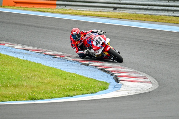 batch_Race1-ARRC-R3-04 "ชิพ-นครินทร์” ต่อสู้บททดสอบหิน คว้าท็อป 4 เรซแรก รุ่นใหญ่ของรายการ ARRC ประเทศญี่ปุ่น