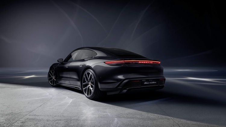 batch_Taycan-4S-Black-Edition-2 ปอร์เช่ ประเทศไทย เปิดตัว The new Taycan รุ่นปี 2027 พร้อมรุ่น Black Edition และเทคโนโลยีเกียร์จำลอง E-Shift ในทุกรุ่นย่อย