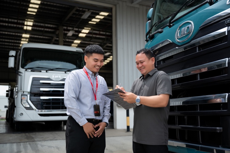 batch_service UD Trucks โชว์แกร่งยอดขายโตสวนกระแสกวาดมาร์เก็ตแชร์ 13% ชู Quester MY2026 เคียงข้างผู้ประกอบการสู้วิกฤตน้ำมันแพง