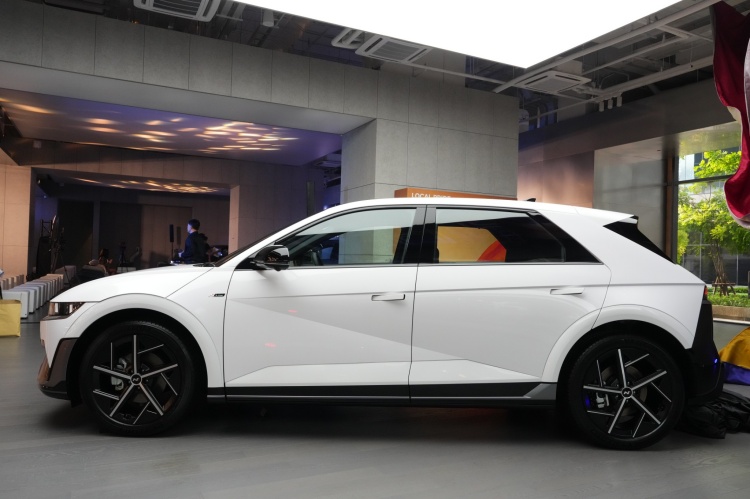batch_รูปประกอบข่าว_The-new-2026-IONIQ-5-N-Line_1-1 The new Hyundai IONIQ 5 N Line ประเดิมรถเอสยูวีไฟฟ้าตัวแรงที่ผลิตในประเทศไทยเป็นรุ่นแรก