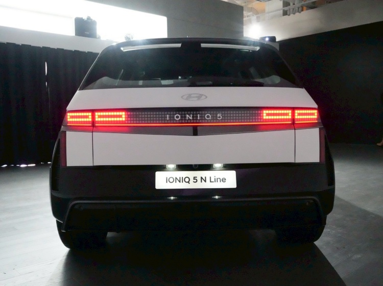 batch_รูปประกอบข่าว_The-new-2026-IONIQ-5-N-Line_2 Hyundai ขยายความหมายของ "N" ให้กว้างกว่าสมรรถนะ สู่สไตล์ที่เป็นคุณ พบกัน 29 มิถุนายนนี้