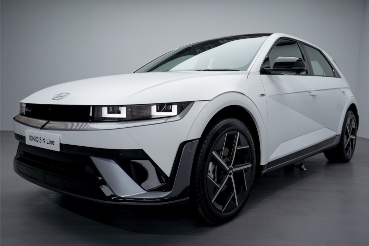 batch_รูปประกอบข่าว_The-new-2026-IONIQ-5-N-Line_6 Hyundai ขยายความหมายของ "N" ให้กว้างกว่าสมรรถนะ สู่สไตล์ที่เป็นคุณ พบกัน 29 มิถุนายนนี้