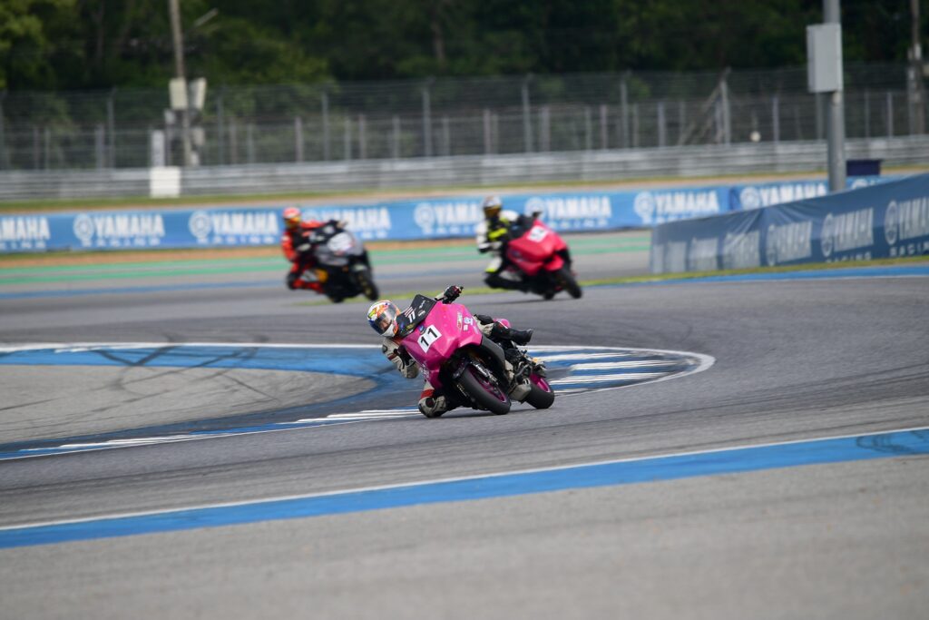 S__618938398-1024x683 YAMAHA BLU CRU CHAMPIONSHIP 2026 ระเบิดศึกสนามที่ 2 เปิด 8 รุ่นการแข่งขันบนสนามแข่งระดับโลก