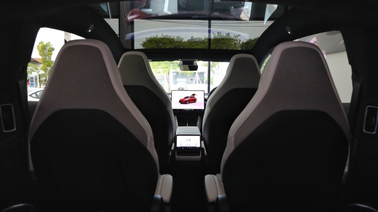 batch_03_Interior Tesla ประเทศไทย เปิด Pop-Up Store ที่ City Link โคราช พร้อมเตรียมเปิด Tesla Center ครบวงจรเร็ว ๆ นี้