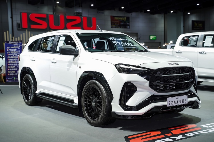 batch_06-MU-X-THE-NEXT-PEAK-รุ่น-Active-2.2-Ddi-MAXFORCE ISUZU จัดเต็มครบทุกไลน์อัพ ทางเลือกแห่งความคุ้มค่าในงาน FAST Auto Show Thailand 2026