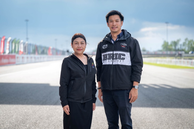 batch_16.คุณโปรดปราน-กกท.คุณตนัยศิริ NEXZTER BRIC Superbike ยกระดับสู่ทัวร์นาเม้นท์ความเร็วระดับเอเชีย! เตรียมระเบิดศึกสนาม 2 ปลายเดือนนี้