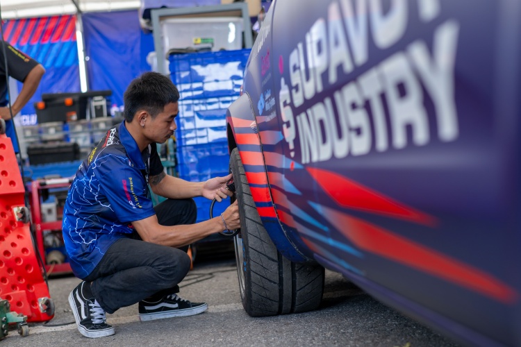 batch_3.-Things-to-Know-Before-Race-Start_Engineer-2Bangsaen-2025 5 เรื่องน่ารู้ เกี่ยวกับฟอร์ด ไทยแลนด์ เรซซิ่ง ก่อนสู้ศึกใหญ่ บางแสน กรังด์ปรีซ์ 2026