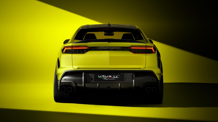 batch_4-1 Lamborghini Urus SE Performante สู่จุดสูงสุดแห่งยนตรกรรมซูเปอร์เอสยูวี